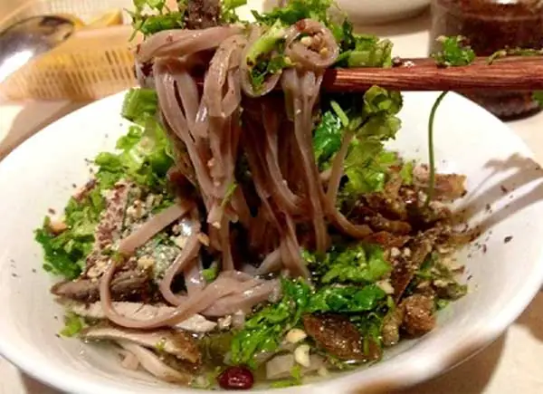 Phở Chua Bắc Hà – Đặc Sản Lào Cai: Thành Phần, Cách Thưởng Thức Và Địa Điểm Ăn Ngon Nhất Phở Chua Bắc Hà – Đặc Sản Lào Cai: Thành Phần, Cách Thưởng Thức Và Địa Điểm Ăn Ngon Nhất