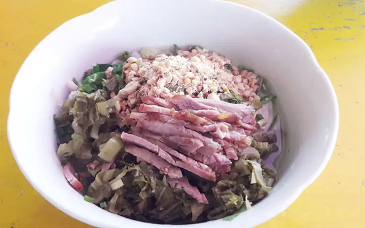 Phở Chua Bắc Hà – Đặc Sản Lào Cai: Thành Phần, Cách Thưởng Thức Và Địa Điểm Ăn Ngon Nhất Phở Chua Bắc Hà – Đặc Sản Lào Cai: Thành Phần, Cách Thưởng Thức Và Địa Điểm Ăn Ngon Nhất
