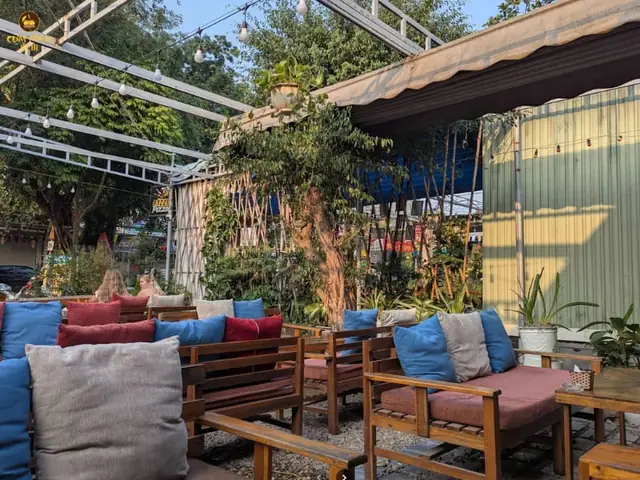 Top 10 Quán Ăn Ngon Gần Tam Cốc – Địa Chỉ, Món Đặc Trưng Và Mẹo Chọn Cho Du Khách Top 10 Quán Ăn Ngon Gần Tam Cốc – Địa Chỉ, Món Đặc Trưng Và Mẹo Chọn Cho Du Khách