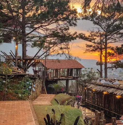 Top 25 Quán Cà Phê Đẹp Bên Hồ Tây Hà Nội: View, Không Gian & Vibe Cho Mọi Phong Cách