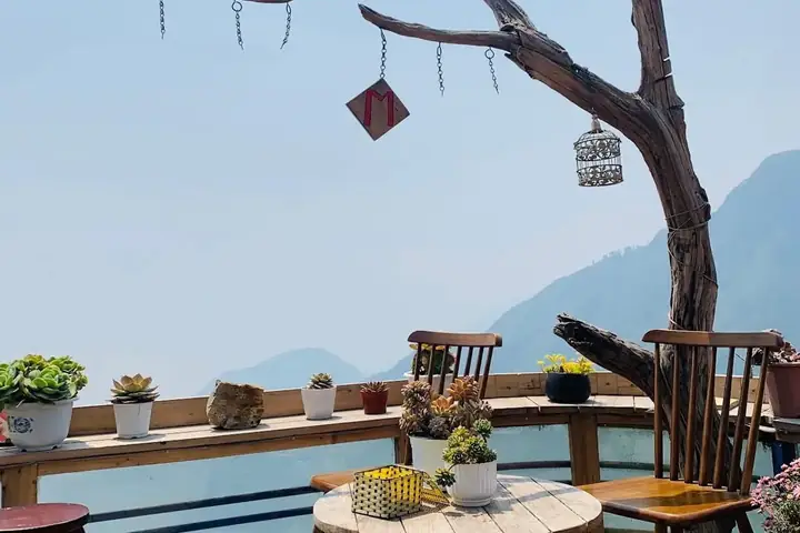 Top 7 Quán Cafe Đèo Ô Quy Hồ View Săn Mây Đẹp Nhất – Hướng Dẫn Địa Điểm, Giá Và Giờ Mở Cửa