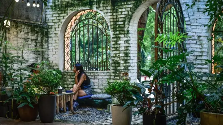 Top 10 Quán Cafe Hẹn Hò Lãng Mạn Ở Hà Nội Dành Cho Cặp Đôi