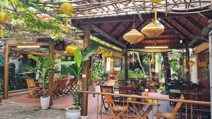 Quán Chay Nguyễn Du Đà Nẵng: Địa Chỉ, Thực Đơn, Đánh Giá & Mẹo Ăn Chay Tại Đây Quán Chay Nguyễn Du Đà Nẵng: Địa Chỉ, Thực Đơn, Đánh Giá & Mẹo Ăn Chay Tại Đây