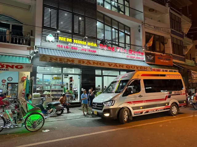 Địa Chỉ, Thực Đơn & Đánh Giá Quán Nem Nướng Đặng Văn Quyên Ở Nha Trang
