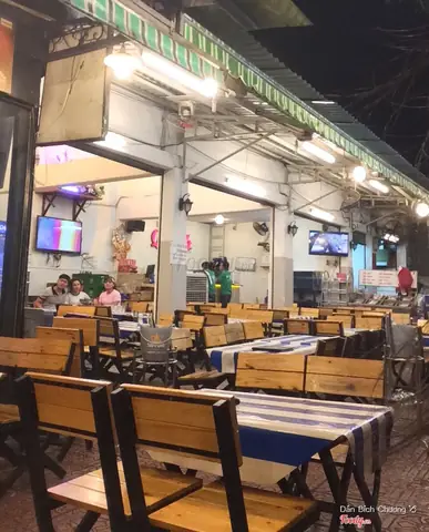 Review Quán Quỳnh Trường Sa: Thực Đơn Ốc Và Bê Thui Có Gì Ngon? Review Quán Quỳnh Trường Sa: Thực Đơn Ốc Và Bê Thui Có Gì Ngon?