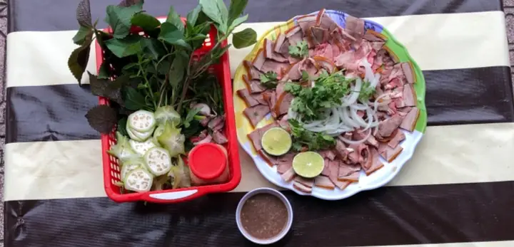 Review Quán Quỳnh Trường Sa: Thực Đơn Ốc Và Bê Thui Có Gì Ngon? Review Quán Quỳnh Trường Sa: Thực Đơn Ốc Và Bê Thui Có Gì Ngon?
