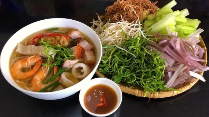 Top 10 Quán Ăn Ngon Ở Quận Tân Phú Mà Bạn Không Nên Bỏ Lỡ