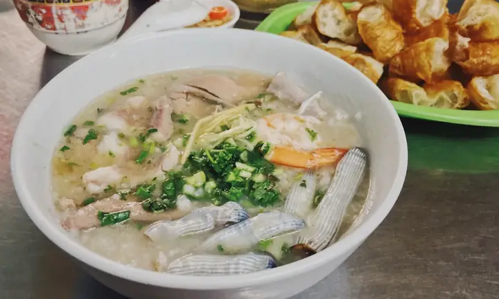 Top 10 Quán Ăn Ngon Ở Quận Tân Phú Mà Bạn Không Nên Bỏ Lỡ