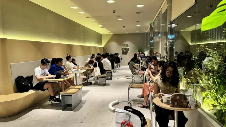 Top 10 Quán Trà Sữa Mở Cửa Sớm Nhất Hà Nội & Sài Gòn – Địa Chỉ, Giờ Mở Và Món Đề Xuất Top 10 Quán Trà Sữa Mở Cửa Sớm Nhất Hà Nội & Sài Gòn – Địa Chỉ, Giờ Mở Và Món Đề Xuất