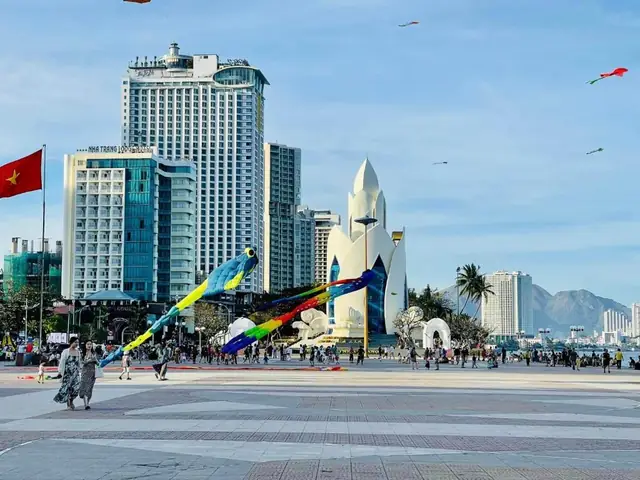 Khám Phá Quảng Trường 2/4 Trần Phú Nha Trang: Vị Trí, Lịch Sử Và Cách Đến Khám Phá Quảng Trường 2/4 Trần Phú Nha Trang: Vị Trí, Lịch Sử Và Cách Đến