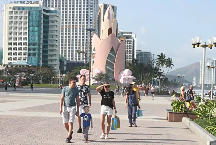 Khám Phá Quảng Trường 2/4 Trần Phú Nha Trang: Vị Trí, Lịch Sử Và Cách Đến Khám Phá Quảng Trường 2/4 Trần Phú Nha Trang: Vị Trí, Lịch Sử Và Cách Đến