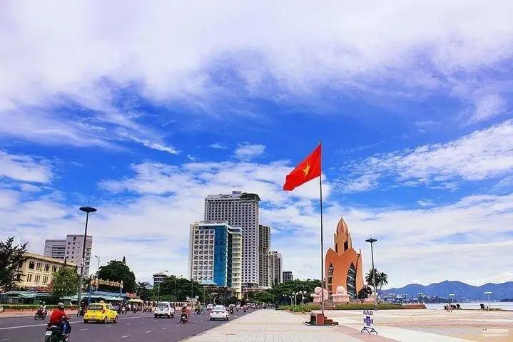 Khám Phá Quảng Trường 2/4 Trần Phú Nha Trang: Vị Trí, Lịch Sử Và Cách Đến Khám Phá Quảng Trường 2/4 Trần Phú Nha Trang: Vị Trí, Lịch Sử Và Cách Đến