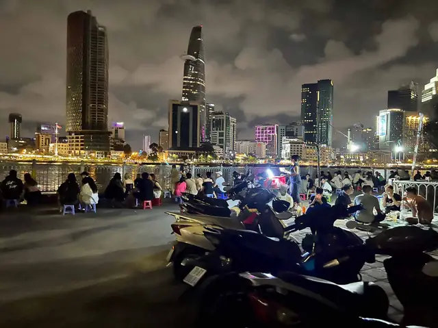 Sài Gòn Về Đêm: 20 Địa Điểm Ăn Chơi Không Thể Bỏ Lỡ Cho Người Yêu Khám Phá