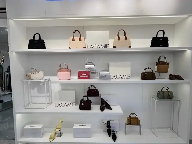 Top 10+ Shop Giày Uy Tín Tại Bà Rịa Được Yêu Thích Nhất Top 10+ Shop Giày Uy Tín Tại Bà Rịa Được Yêu Thích Nhất