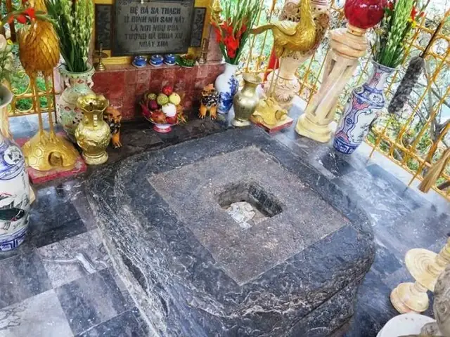 Sự Tích Bà Chúa Xứ Núi Sam: Câu Chuyện Huyền Bí Và Ý Nghĩa Tâm Linh Sự Tích Bà Chúa Xứ Núi Sam: Câu Chuyện Huyền Bí Và Ý Nghĩa Tâm Linh
