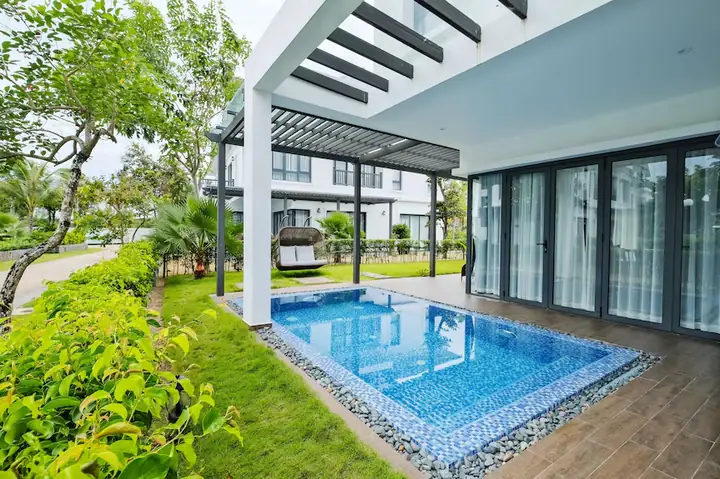 Sunset Sanato Resort & Villas Phú Quốc – Đánh Giá Chi Tiết, Tiện Nghi Và Hướng Dẫn Đặt Phòng