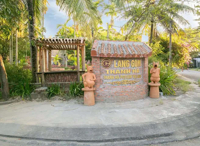 Hướng Dẫn Tham Quan Làng Gốm Thanh Hà: Giờ Mở Cửa, Vé Vào Cổng, Lịch Trình & Trải Nghiệm Thực Tế