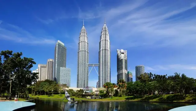 Tháp Đôi Malaysia Cao Bao Nhiêu Mét? Tất Cả Những Gì Bạn Cần Biết Tháp Đôi Malaysia Cao Bao Nhiêu Mét? Tất Cả Những Gì Bạn Cần Biết