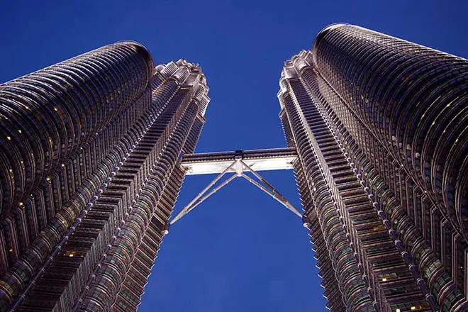 Tháp Đôi Malaysia Cao Bao Nhiêu Mét? Tất Cả Những Gì Bạn Cần Biết Tháp Đôi Malaysia Cao Bao Nhiêu Mét? Tất Cả Những Gì Bạn Cần Biết