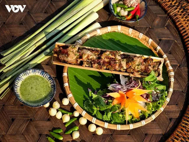 Cách Làm Thịt Heo Rừng Nướng Ống Tre Chuẩn Vị Tây Nguyên – Hướng Dẫn Chi Tiết Cách Làm Thịt Heo Rừng Nướng Ống Tre Chuẩn Vị Tây Nguyên – Hướng Dẫn Chi Tiết