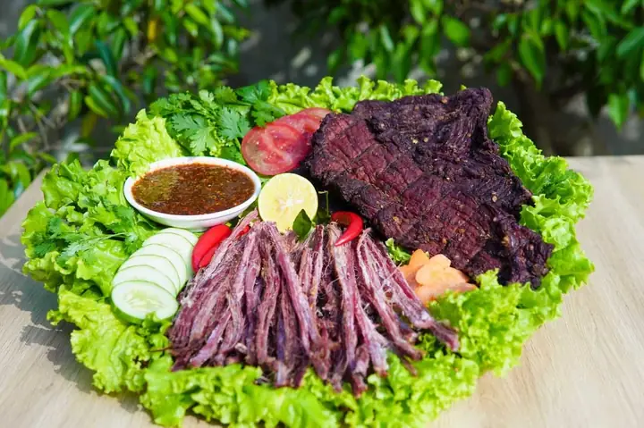 Thịt Trâu Gác Bếp Lào Cai: Đặc Điểm, Giá, Cách Chọn Và Mua Ngay Thịt Trâu Gác Bếp Lào Cai: Đặc Điểm, Giá, Cách Chọn Và Mua Ngay