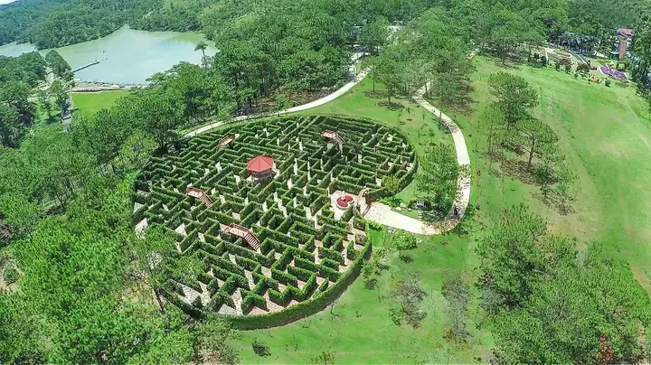 Thung Lũng Tình Yêu Đà Lạt: Hướng Dẫn Địa Điểm, Vé Tham Quan & Lịch Trình Chi Tiết