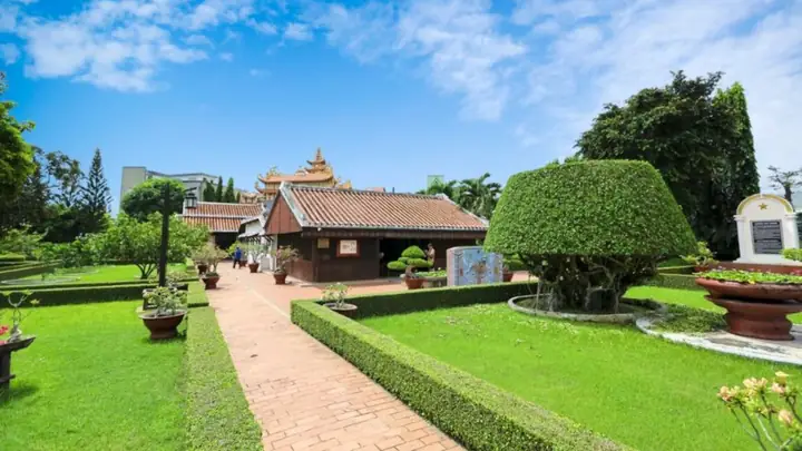 Thuyết Minh Về Trường Dục Thanh: Lịch Sử Hình Thành, Kiến Trúc Độc Đáo Và Giá Trị Di Sản Giáo Dục