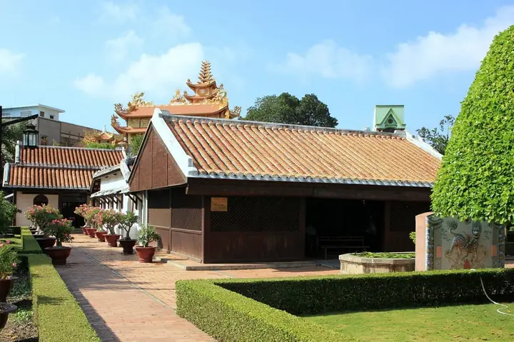 Thuyết Minh Về Trường Dục Thanh: Lịch Sử Hình Thành, Kiến Trúc Độc Đáo Và Giá Trị Di Sản Giáo Dục