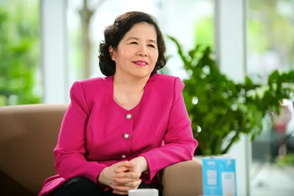 Tướng Mạo Phụ Nữ Quyền Lực Tướng Mạo Phụ Nữ Quyền Lực
