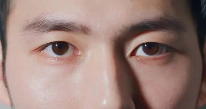 Tướng Người Mắt To Mắt Nhỏ Nam