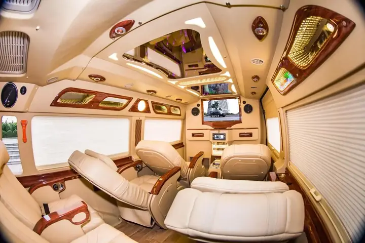 Vé Xe Đi Sapa Từ Tp.hcm: Giá, Lịch Trình, Cách Đặt Và Mẹo Chọn Chuyến Tốt Nhất Vé Xe Đi Sapa Từ Tp.hcm: Giá, Lịch Trình, Cách Đặt Và Mẹo Chọn Chuyến Tốt Nhất