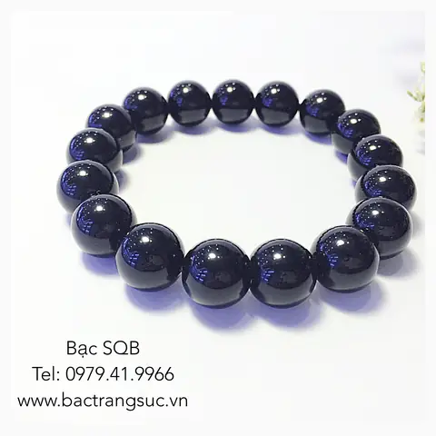 Tất Cả Về Vòng Tay Đá Đen: Ý Nghĩa, Cách Chọn Và Mua Sắm Thông Minh