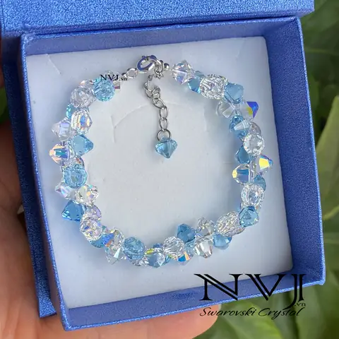 Vòng Tay Màu Xanh: Các Loại Đá, Ý Nghĩa Phong Thủy Và Cách Chọn Mua Phù Hợp Vòng Tay Màu Xanh: Các Loại Đá, Ý Nghĩa Phong Thủy Và Cách Chọn Mua Phù Hợp