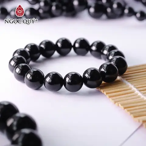 Vòng Tay Obsidian Đen: Ý Nghĩa, Công Dụng Và Cách Chọn Cho Người Mới Bắt Đầu Vòng Tay Obsidian Đen: Ý Nghĩa, Công Dụng Và Cách Chọn Cho Người Mới Bắt Đầu