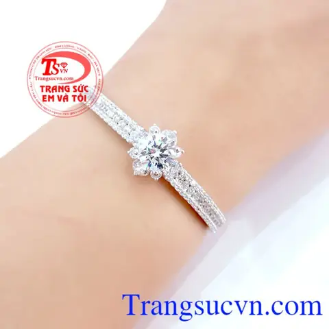 Cách Chọn Vòng Tay Tặng Vợ Vừa Ý – Gợi Ý Mẫu, Phong Cách Và Ngân Sách Cho Mọi Dịp