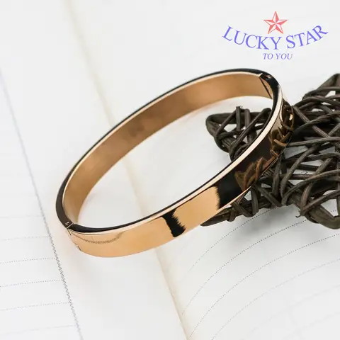 Vòng Tay Titan Trơn: Tính Năng, Cách Chọn Và Nơi Mua Uy Tín