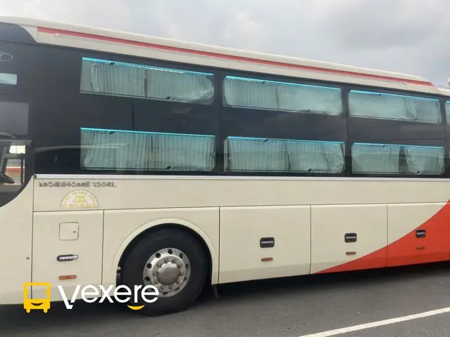 Đặt Vé Xe Khách Từ Sài Gòn Đi Phan Thiết: Giá, Lịch Trình Và Nhà Xe Uy Tín