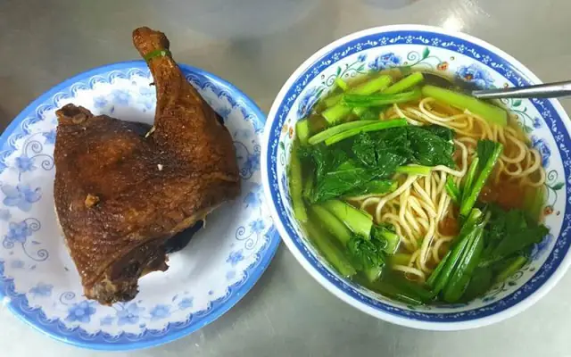 Khám Phá Địa Chỉ 409/12 Nguyễn Trãi Quận 5: Quán Sâm Mì Vịt Tiềm Sủi Cảo