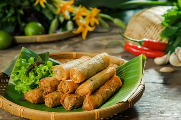 Tổng Hợp Ẩm Thực Truyền Thống Việt Nam: Những Món Ăn Đặc Sản Nổi Tiếng Cần Thử Tổng Hợp Ẩm Thực Truyền Thống Việt Nam: Những Món Ăn Đặc Sản Nổi Tiếng Cần Thử