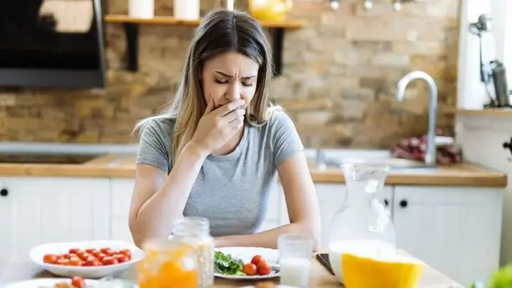 Giải Thích Hiện Tượng Ăn Cơm Bị Sặc Và Cách Xử Lý, Khắc Phục Cho Người Hay Gặp Tình Trạng Này Giải Thích Hiện Tượng Ăn Cơm Bị Sặc Và Cách Xử Lý, Khắc Phục Cho Người Hay Gặp Tình Trạng Này