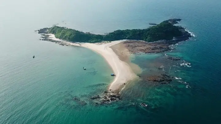 Bãi Biển Cô Tô Ở Đâu: Vị Trí Huyện Đảo Thuộc Quảng Ninh Và Các Bãi Biển Chính