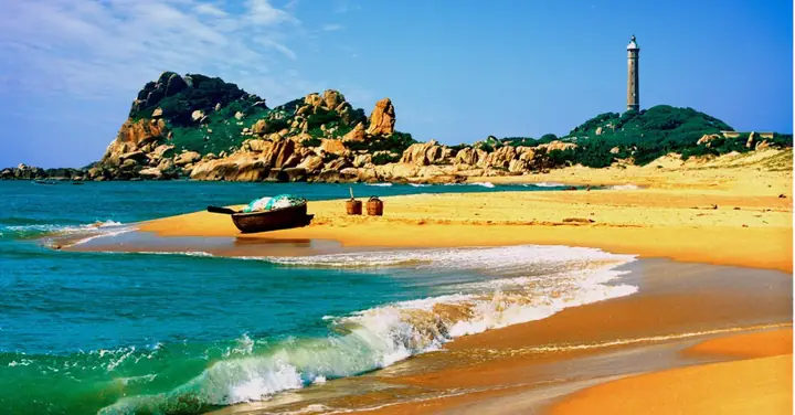 Hướng Dẫn Du Lịch Bãi Biển Hòn Rơm Mũi Né: Thông Tin Cơ Bản, Hoạt Động & Mẹo Du Khách Hướng Dẫn Du Lịch Bãi Biển Hòn Rơm Mũi Né: Thông Tin Cơ Bản, Hoạt Động & Mẹo Du Khách