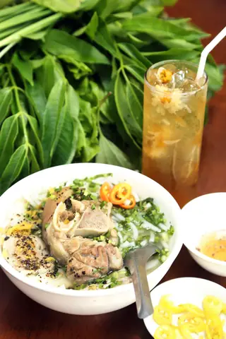 Bánh Canh Trảng Bàng Cô Ba Ở Quận 6: Địa Chỉ, Thực Đơn Và Đánh Giá Chi Tiết