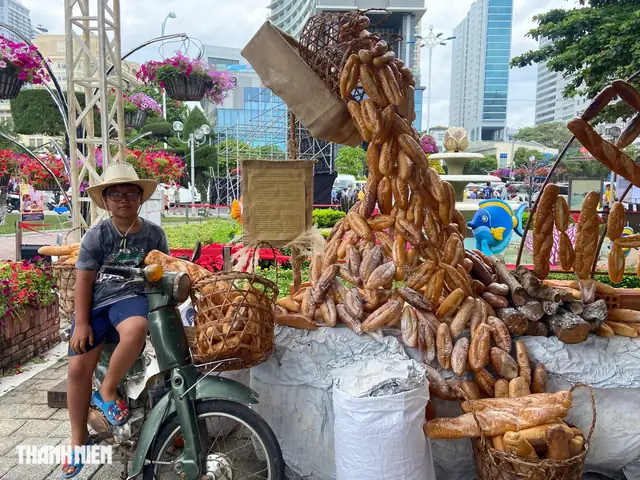 Bánh Mì Đặc Ruột Nha Trang: Địa Chỉ Ngon, Cách Nhận Biết Và Lịch Sử Bánh Mì Đặc Ruột Nha Trang: Địa Chỉ Ngon, Cách Nhận Biết Và Lịch Sử