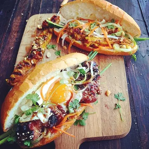 Khám Phá Top Tiệm Bánh Mì Nổi Tiếng Hội An Cho Du Khách Thưởng Thức Khám Phá Top Tiệm Bánh Mì Nổi Tiếng Hội An Cho Du Khách Thưởng Thức