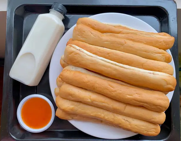 Mách Bạn Những Địa Chỉ Thưởng Thức Bánh Mì Que Hải Phòng Ở Hà Nội Chuẩn Vị