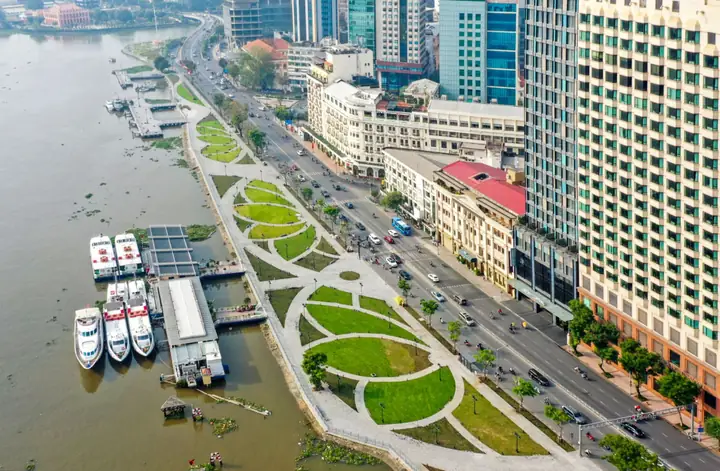 Khám Phá Bến Bạch Đằng Thành Phố Hồ Chí Minh: Công Viên Bến Sông Và Điểm Đến Lịch Sử Tại Quận 1