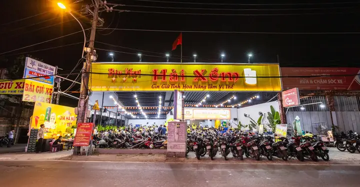 Bia Hải Xồm 91 Hoàng Quốc Việt – Địa Chỉ, Giá Bia, Giờ Mở Cửa Và Cách Thưởng Thức
