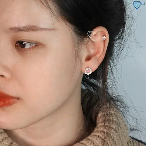 Khám Phá Các Mẫu Bông Tai Cá Tính Cho Nữ (khuyên Tai, Hoa Tai) Phái Đẹp Nên Sở Hữu Khám Phá Các Mẫu Bông Tai Cá Tính Cho Nữ (khuyên Tai, Hoa Tai) Phái Đẹp Nên Sở Hữu