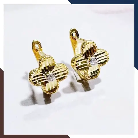 Mua Bông Tai Cỏ 4 Lá Vàng Tây Loại Nào Tốt Và Giá Bao Nhiêu Cho Nữ Yêu Trang Sức May Mắn Mua Bông Tai Cỏ 4 Lá Vàng Tây Loại Nào Tốt Và Giá Bao Nhiêu Cho Nữ Yêu Trang Sức May Mắn